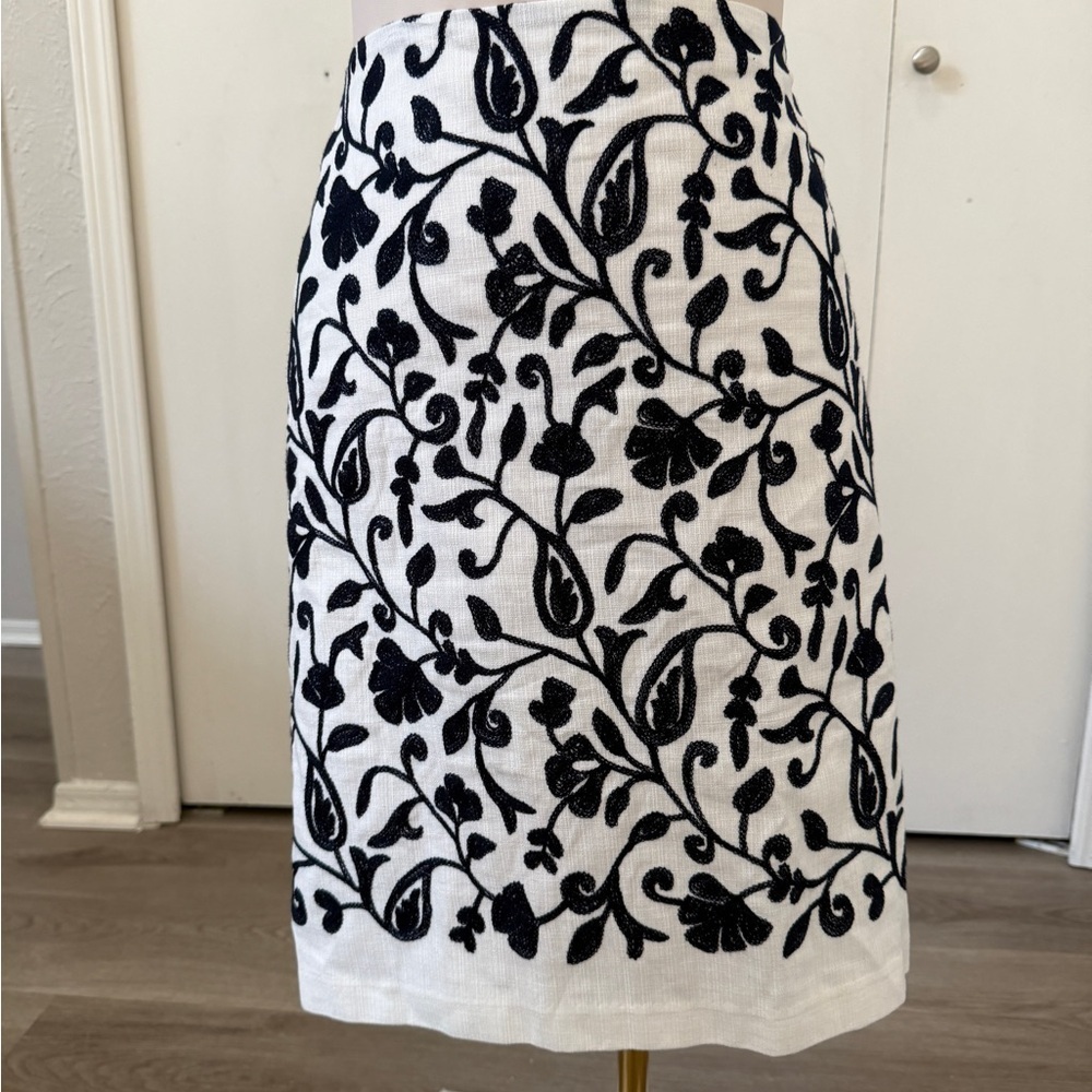 Talbots Black and Dark Blue Floral Pencil Skirt